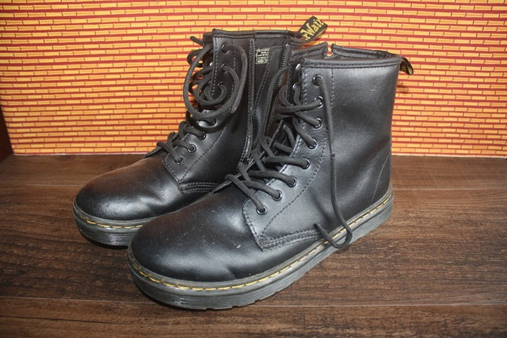 Youth Doc Martens Size 4