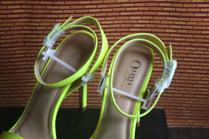 Heels size 7 Fashionnova