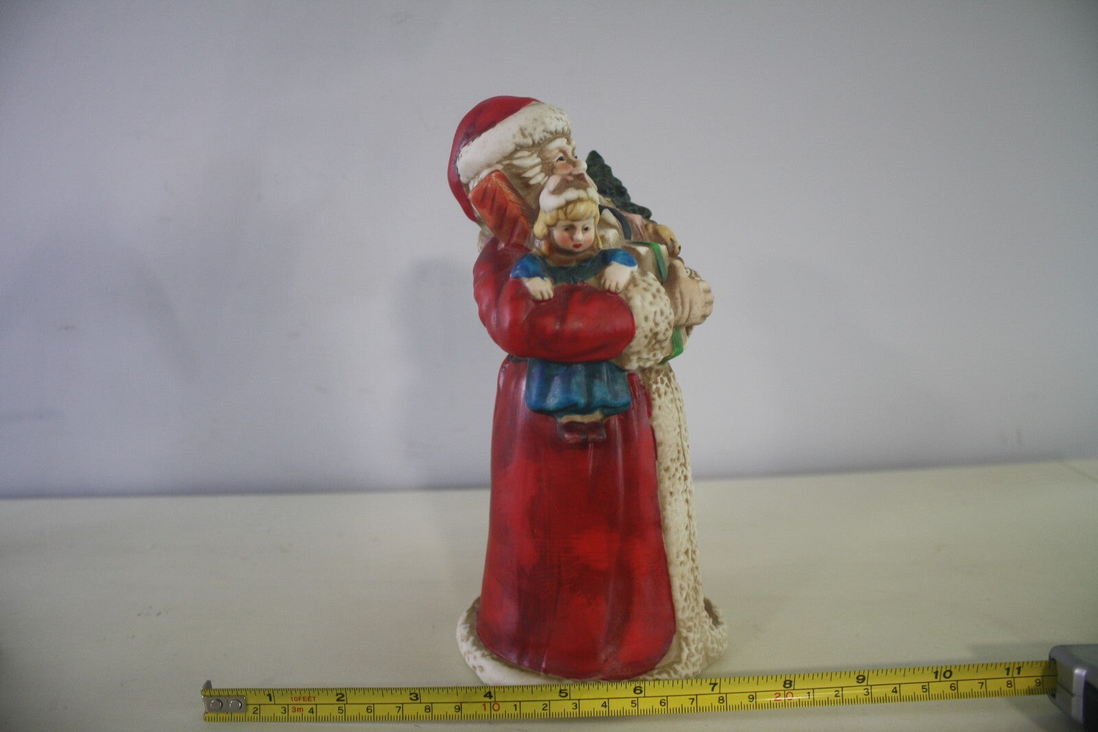 Vintage Silvestri Ceramic Santa Claus Figurine Music Box