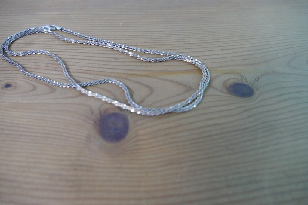 Silver Necklace Marked on Clasp Made in Italy 925