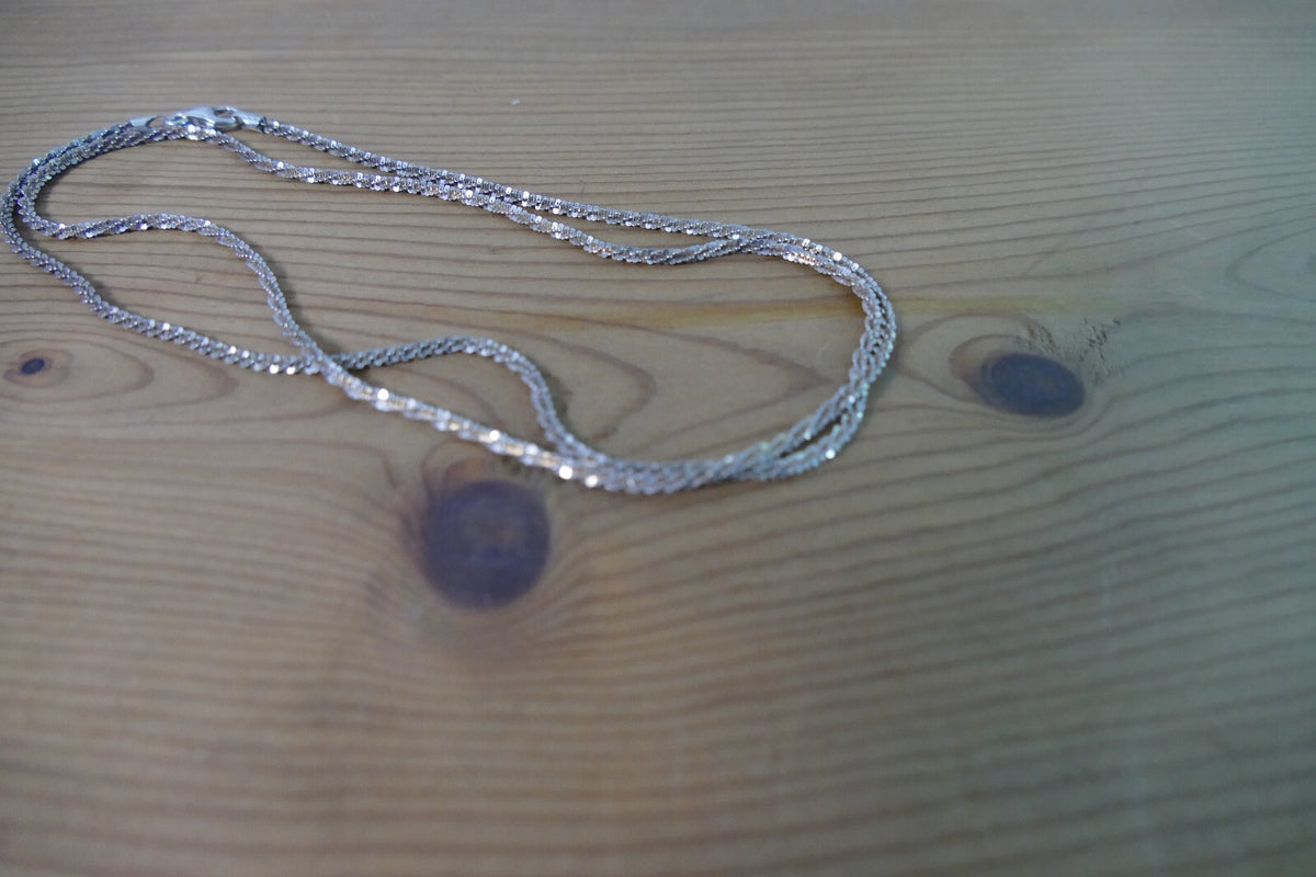 Silver Necklace Marked on Clasp Made in Italy 925