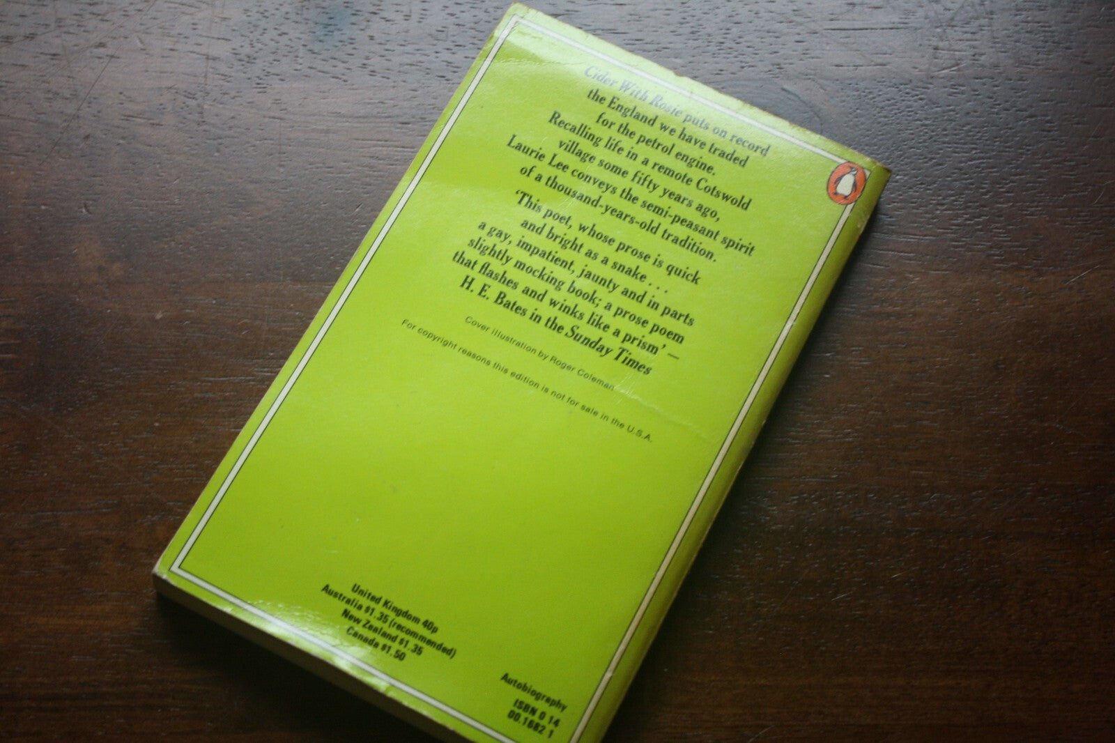 Cider With Rosie by Laurie Lee - Vintage Paperback Book