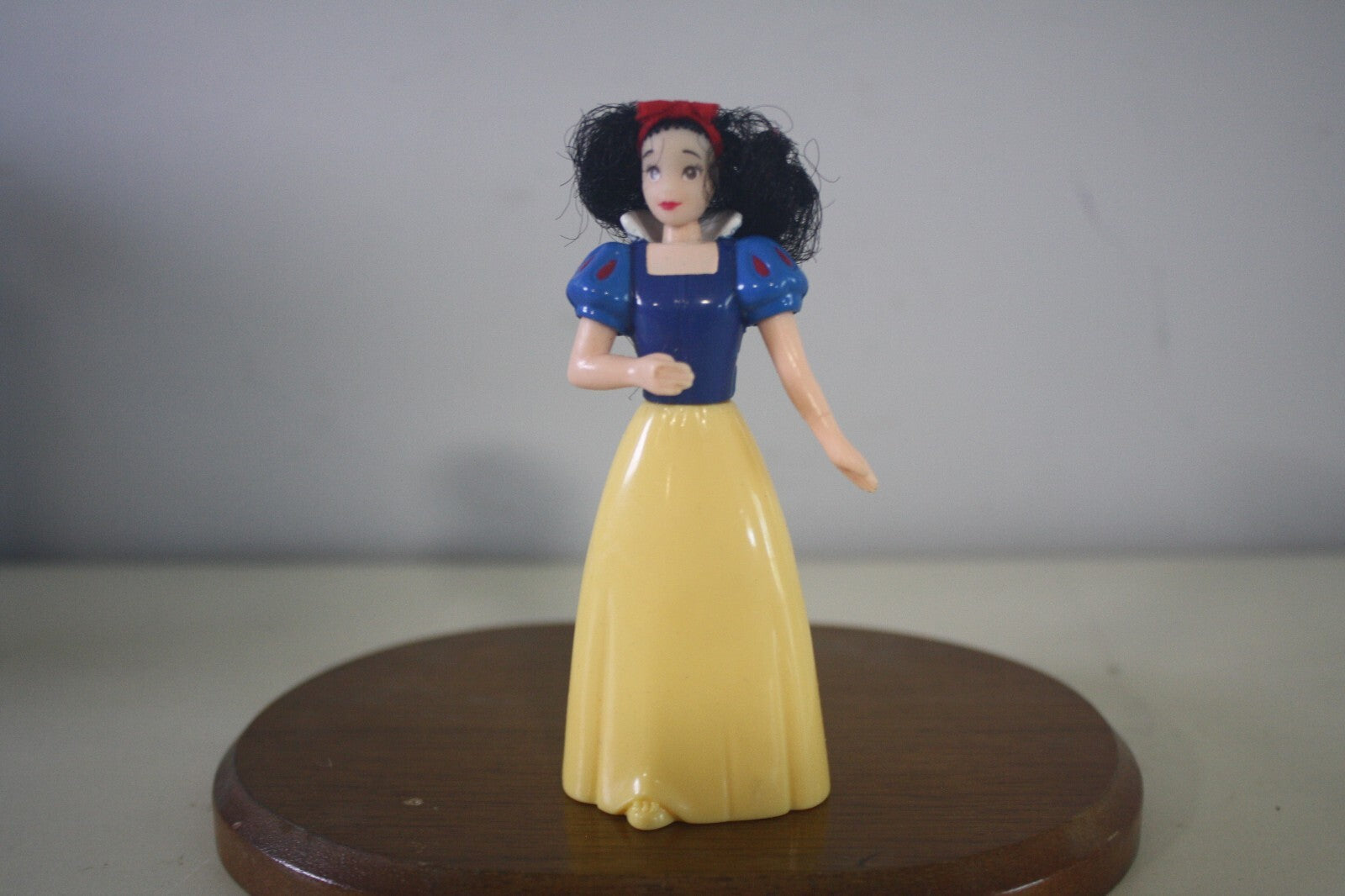 Vintage Snow White and the Seven Dwarfs Figurine with Original Box