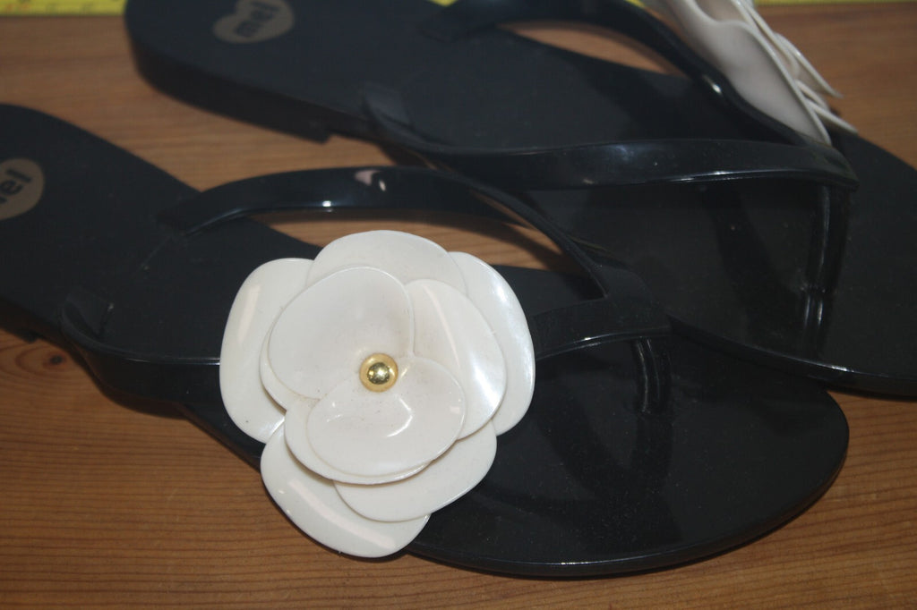 Mel by Melissa Black with White Flower Sandals size 8