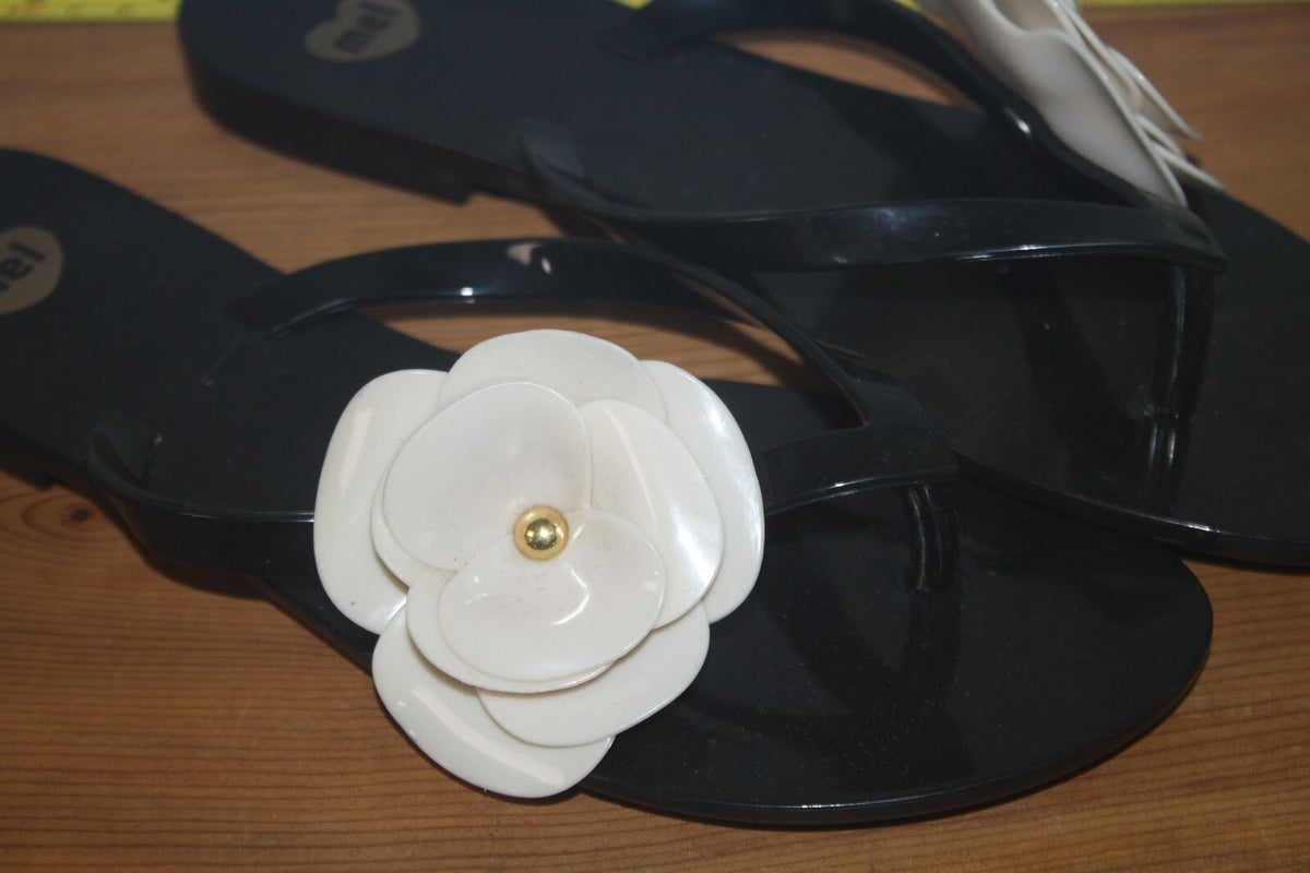 Mel by Melissa Black with White Flower Sandals size 8