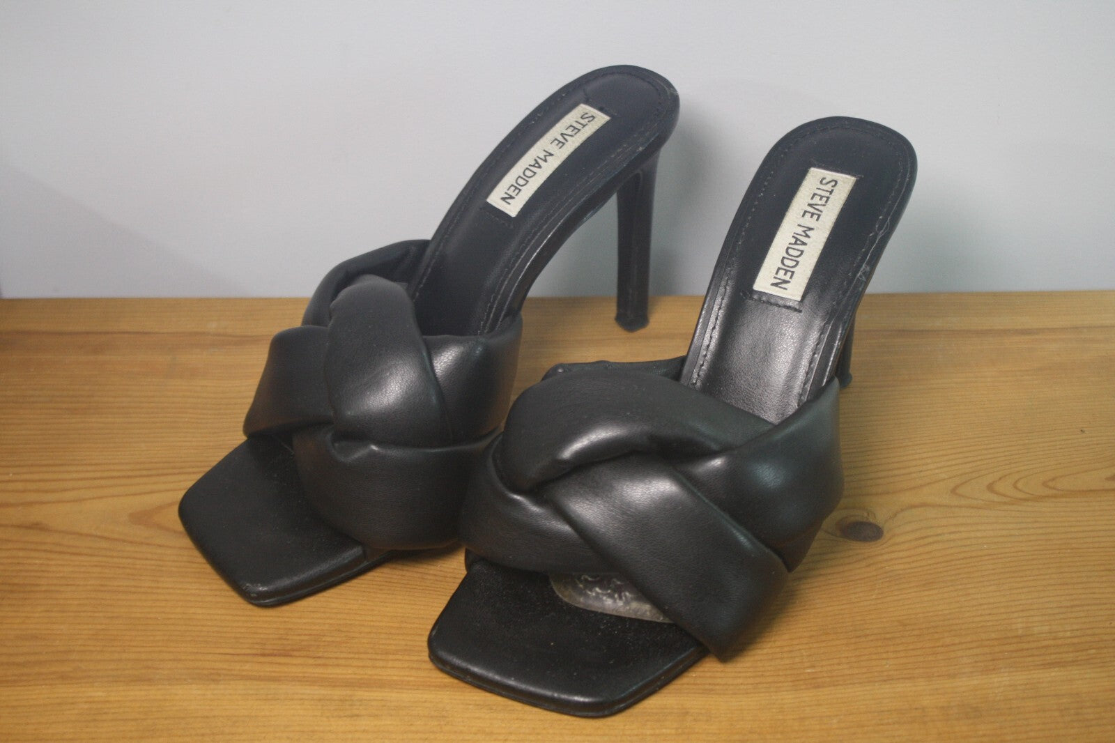 Steve Madden Black Knotted Strap High Heel Sandals Size 7M