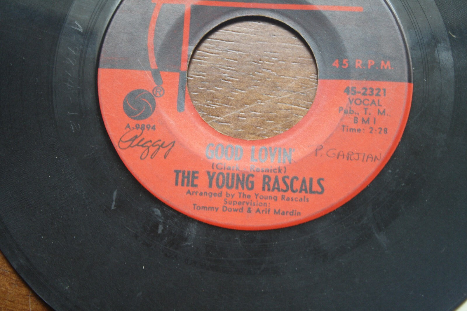 Vintage 45 RPM Vinyl Record Single by The Young Rascals - Good Lovin' / Mustang
