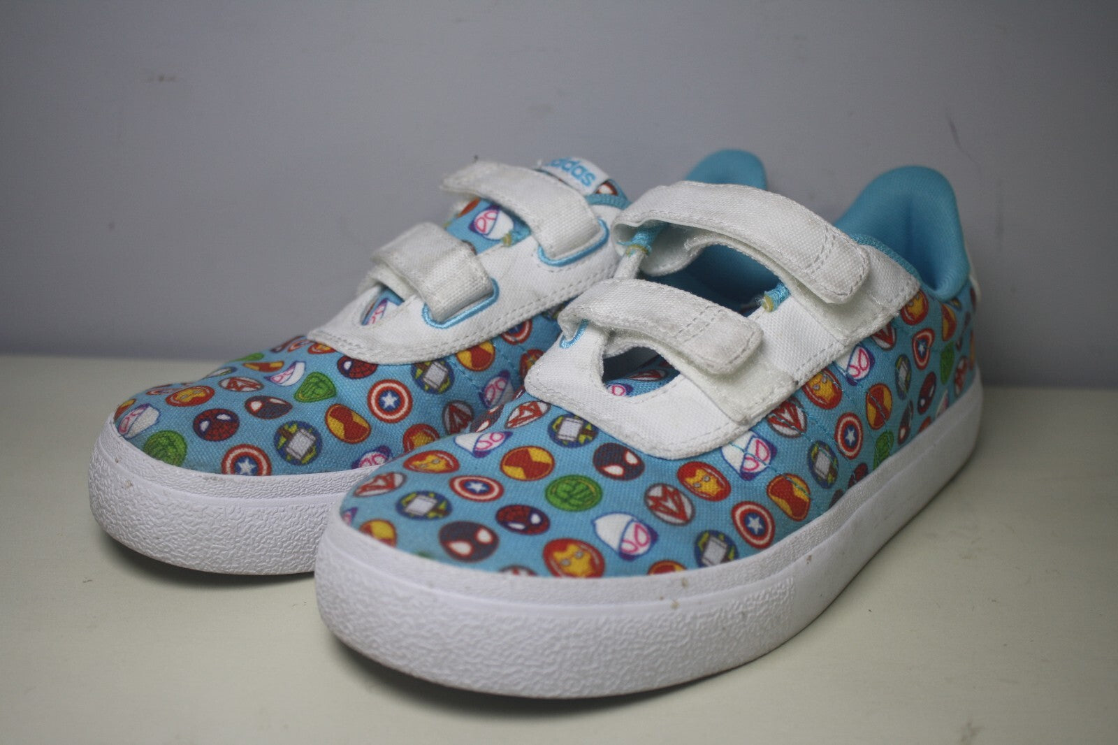 Adidas Marvel Super Hero Adventures Kids Sneakers Size 3