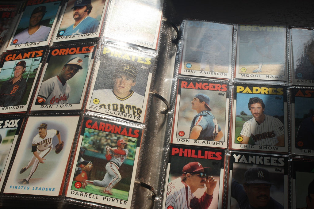 Vintage 1986 Topps Baseball Card Collection in Binder