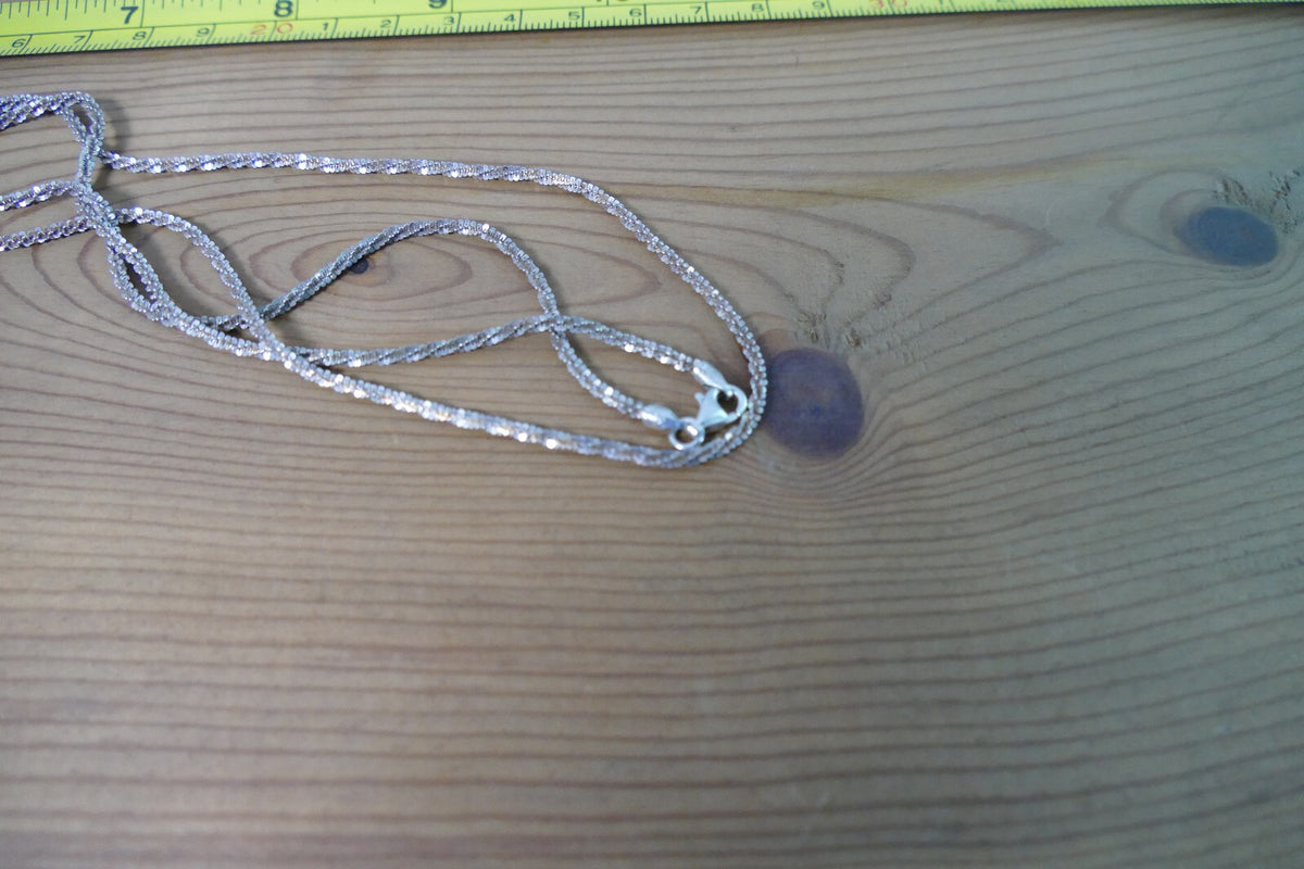 Silver Necklace Marked on Clasp Made in Italy 925