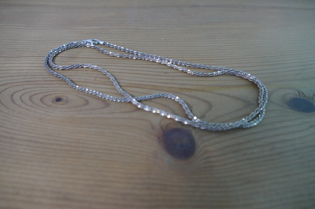Silver Necklace Marked on Clasp Made in Italy 925