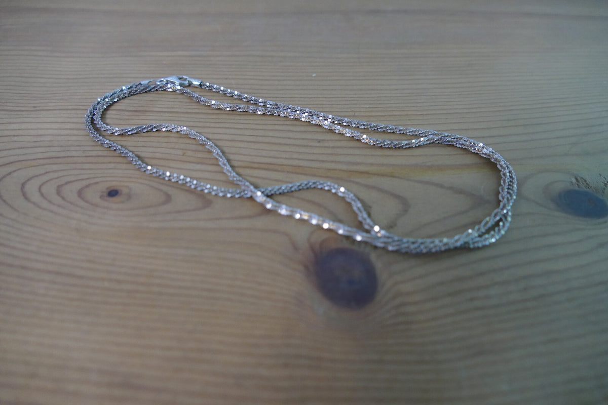 Silver Necklace Marked on Clasp Made in Italy 925