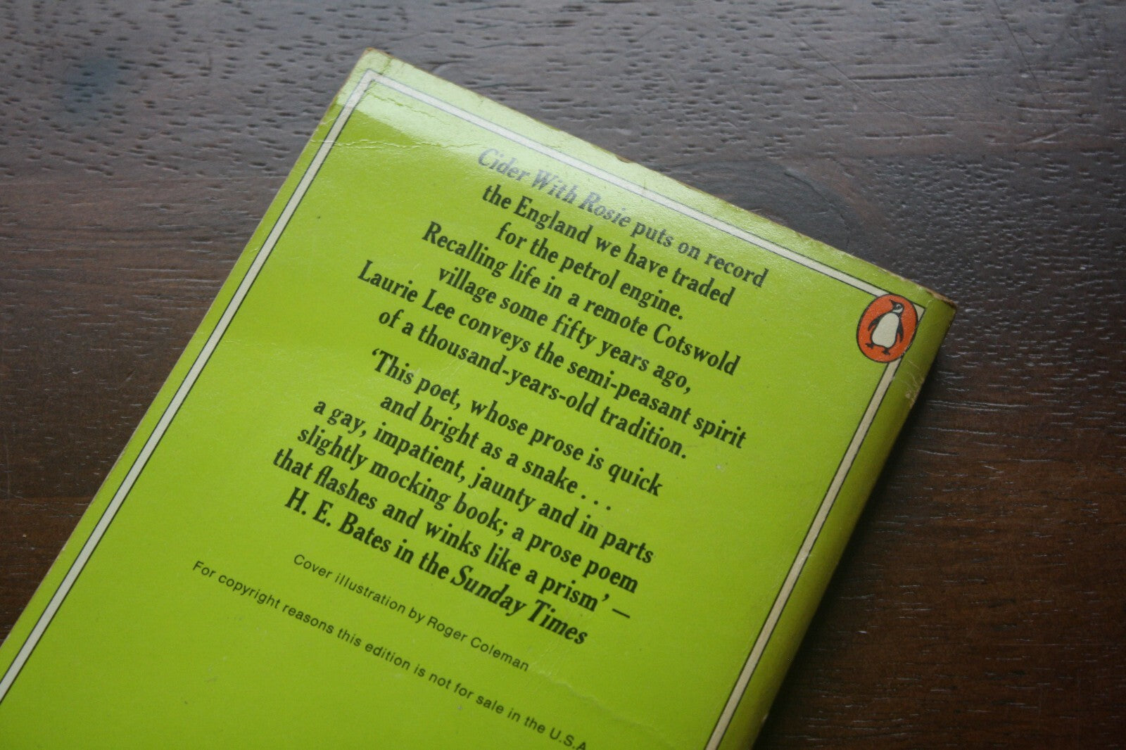 Cider With Rosie by Laurie Lee - Vintage Paperback Book