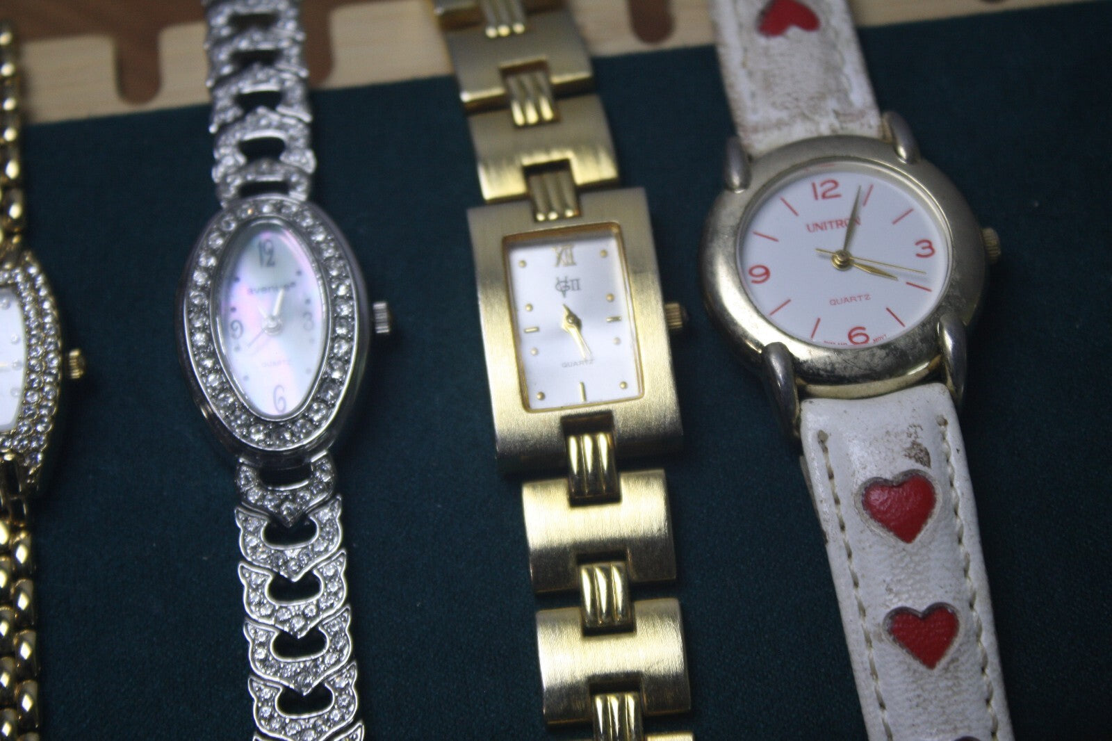 Set of 5 Women's Fashion Wrist Watches with Decorative Bands