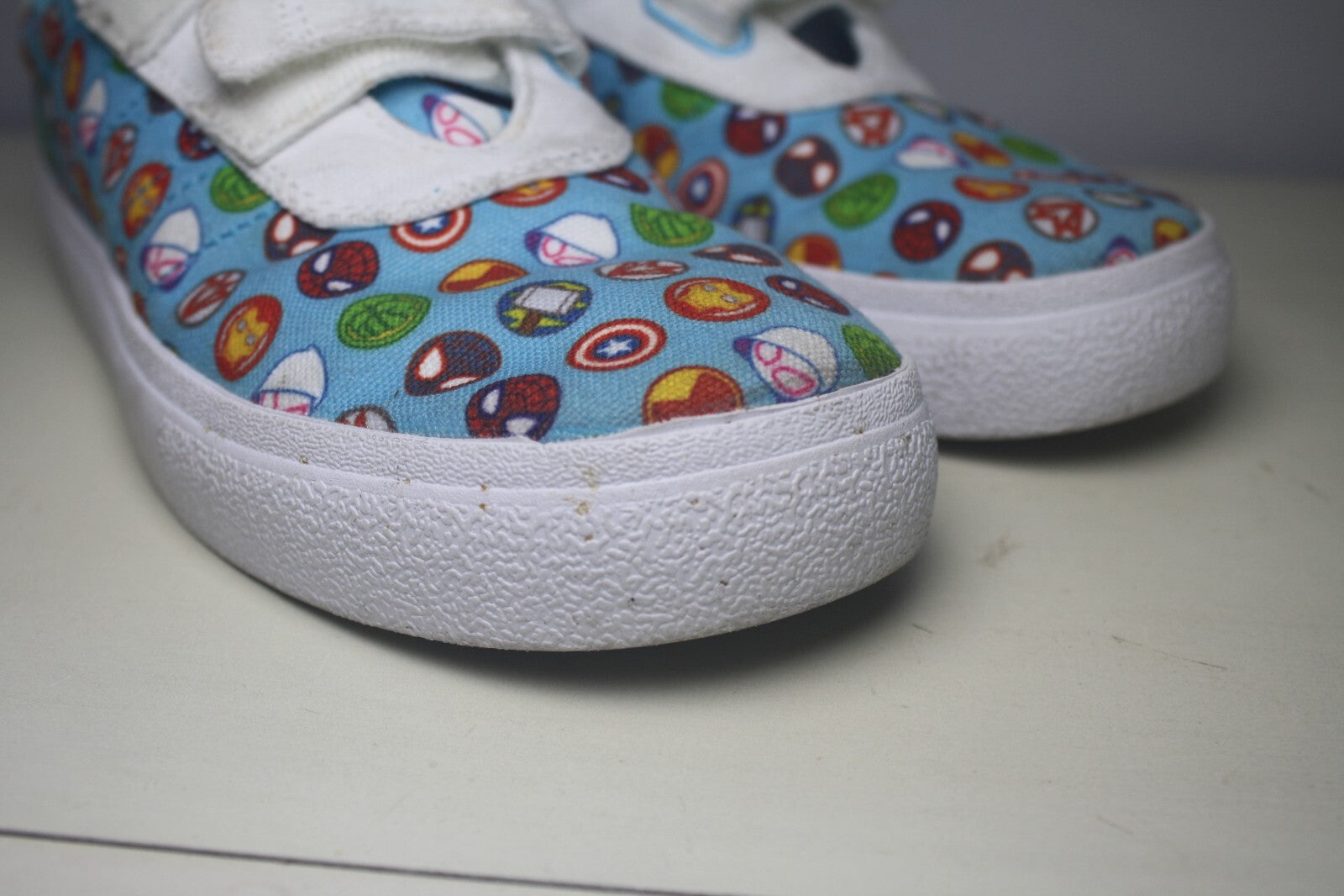 Adidas Marvel Super Hero Adventures Kids Sneakers Size 3