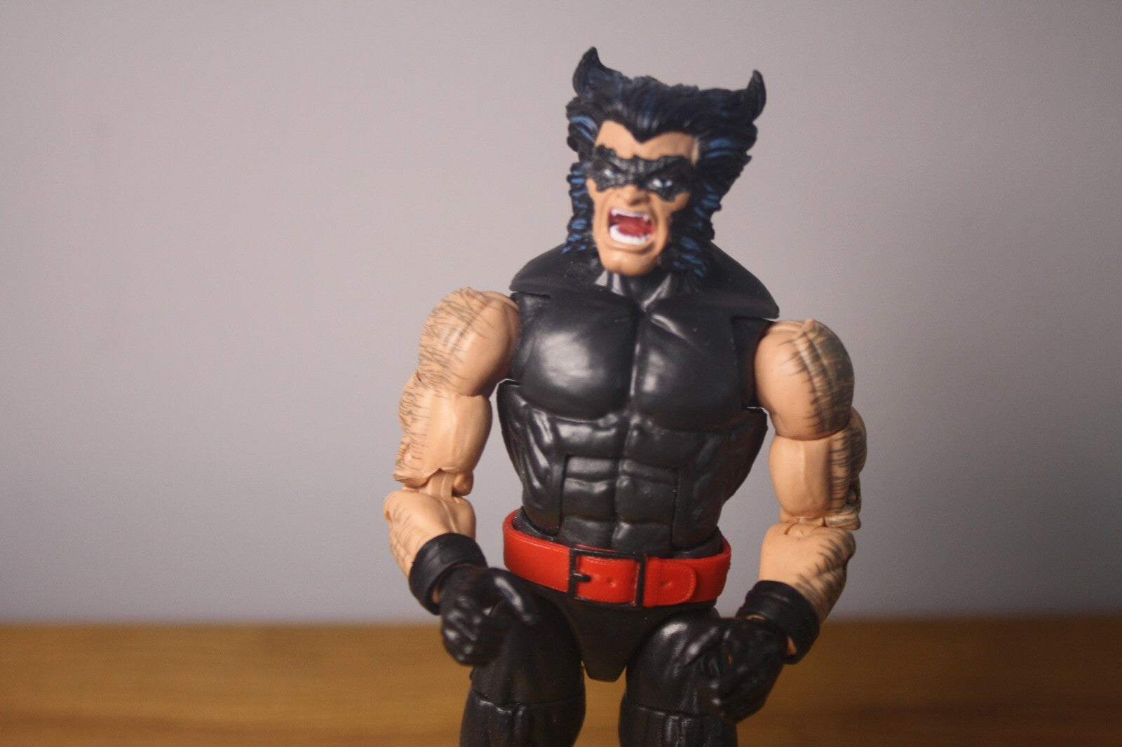 HASBRO MARVEL LEGENDS RETRO CARD UNCANNY X-MEN WOLVERINE