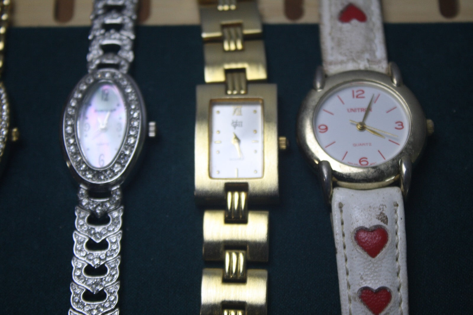 Set of 5 Women's Fashion Wrist Watches with Decorative Bands