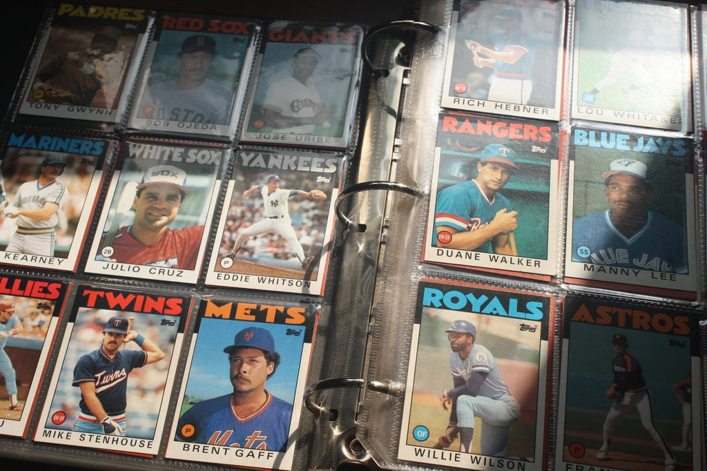 Vintage 1986 Topps Baseball Card Collection in Binder