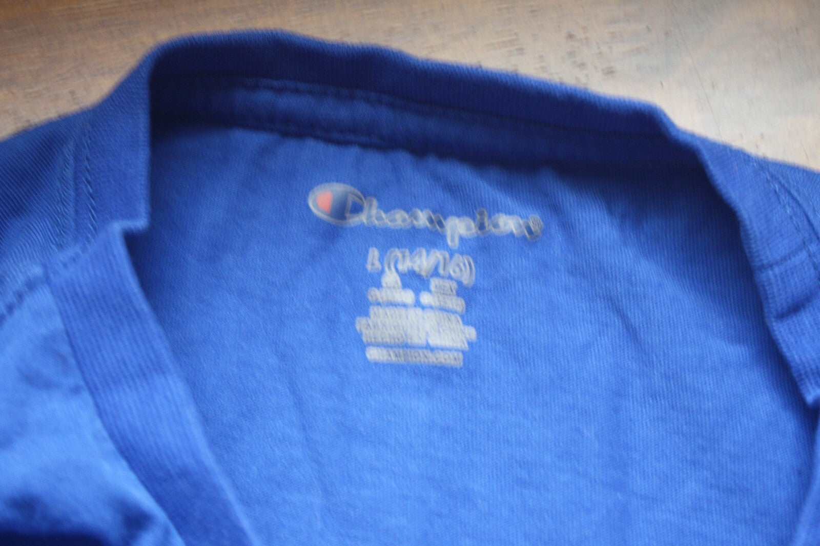 Champion Blue Logo Graphic T-Shirt Size Youth Large