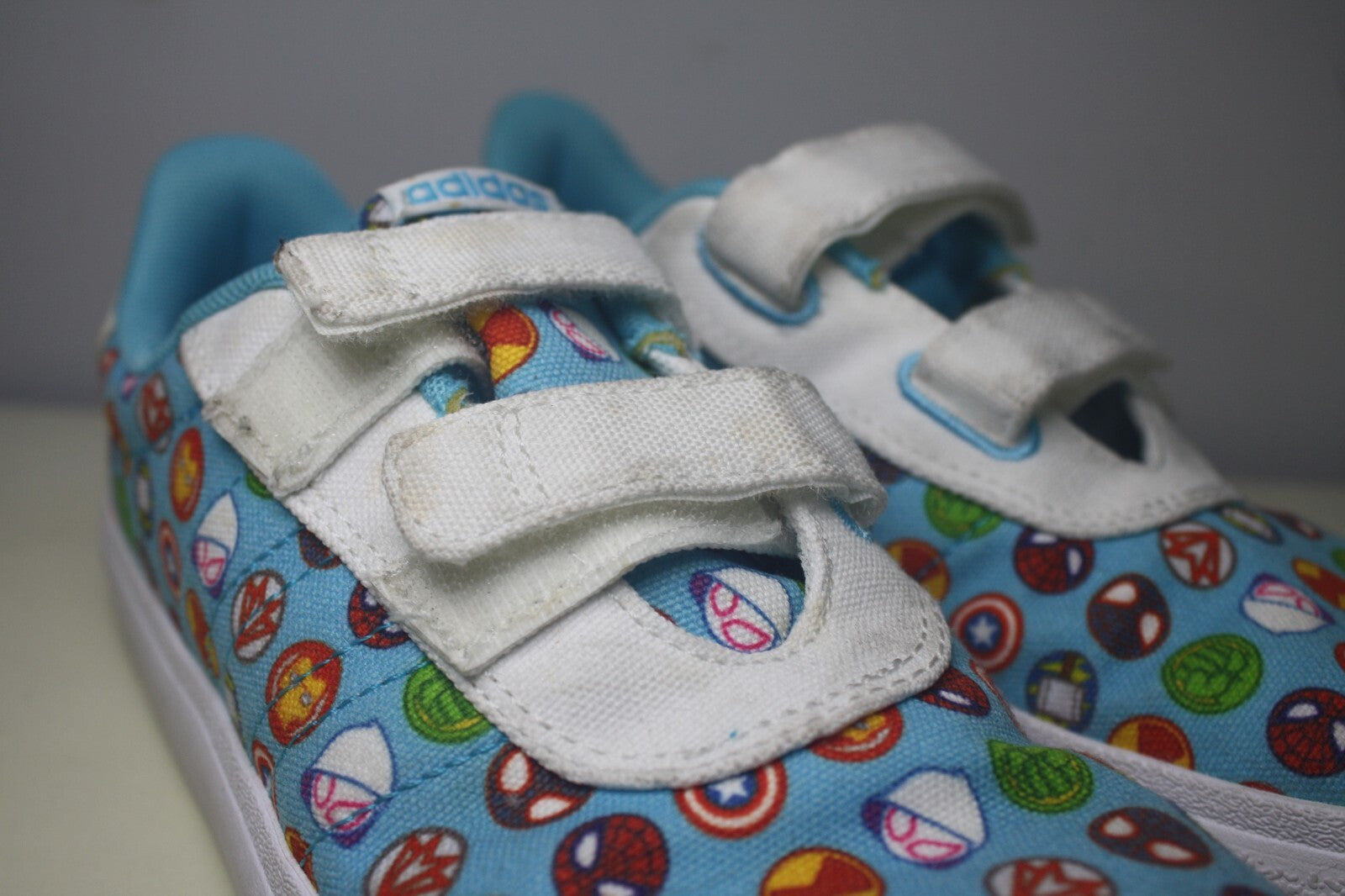 Adidas Marvel Super Hero Adventures Kids Sneakers Size 3