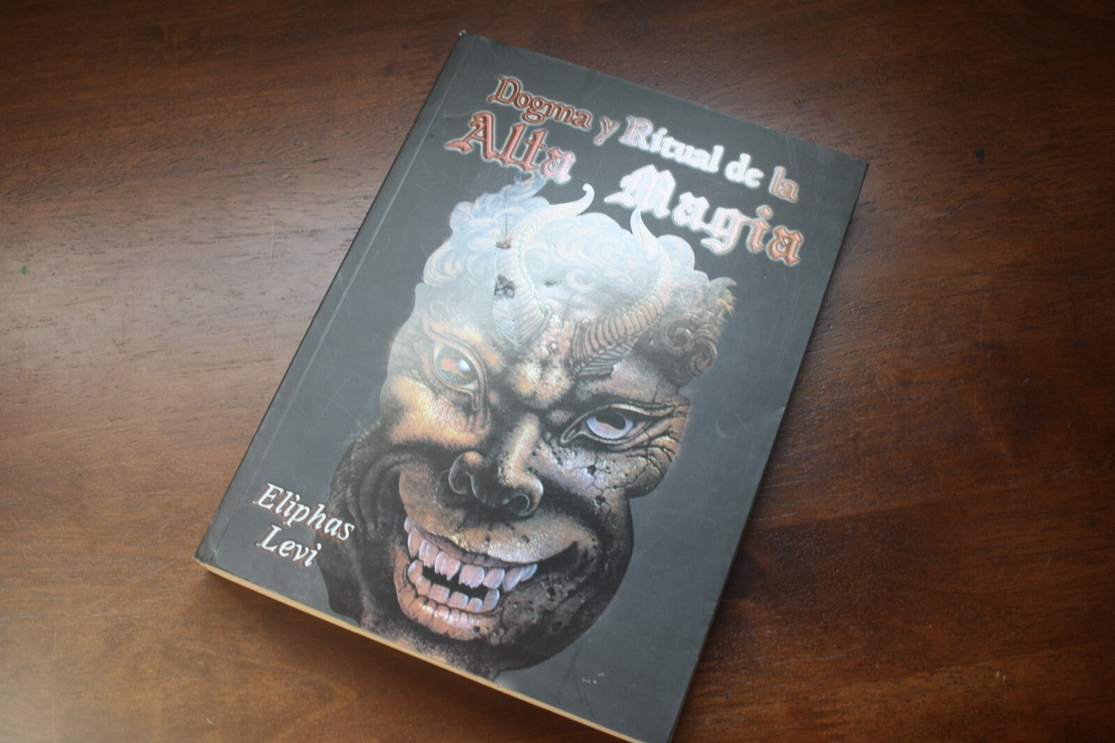 Dogma y Ritual de la Alta Magia by Eliphas Levi Spanish Edition Book