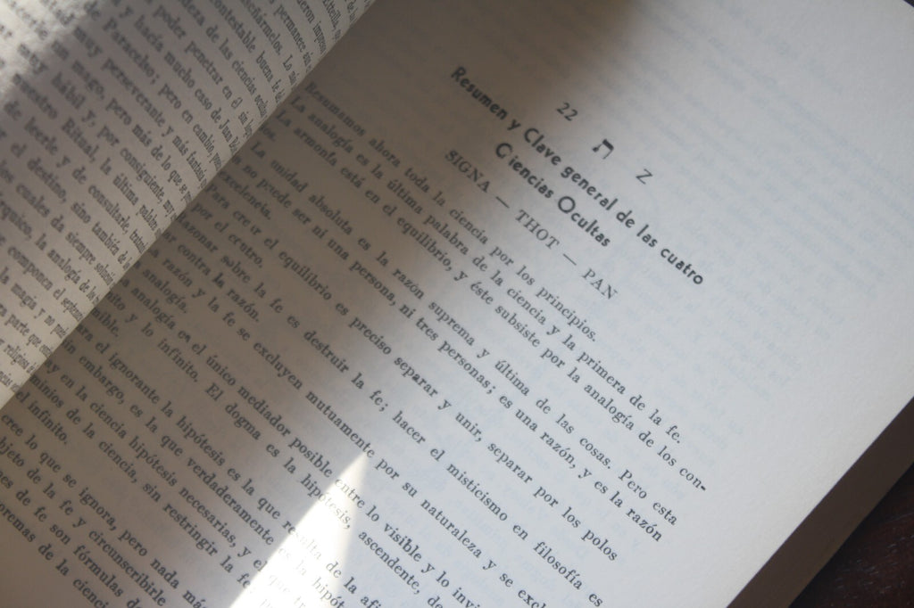 Dogma y Ritual de la Alta Magia by Eliphas Levi Spanish Edition Book