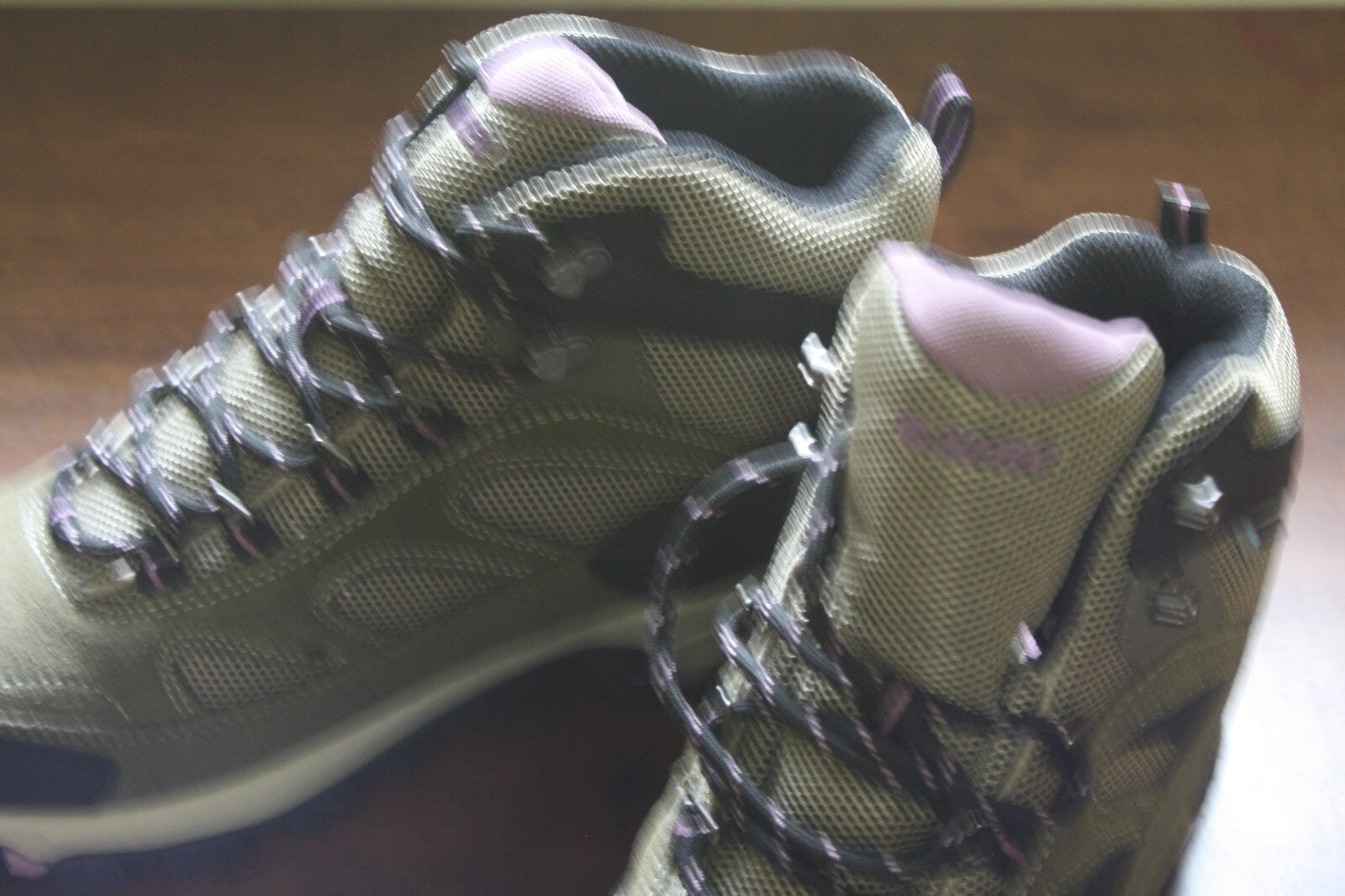 Hi-Tec Women's Waterproof Hiking Boots Size 9.5 M