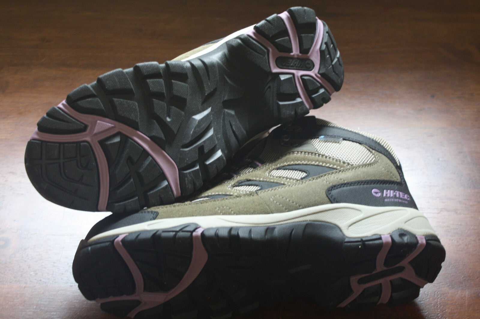 Hi-Tec Women's Waterproof Hiking Boots Size 9.5 M