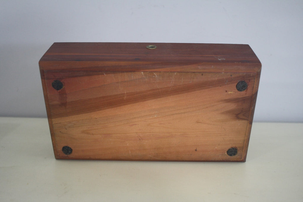Vintage Lane Miniature Cedar Chest