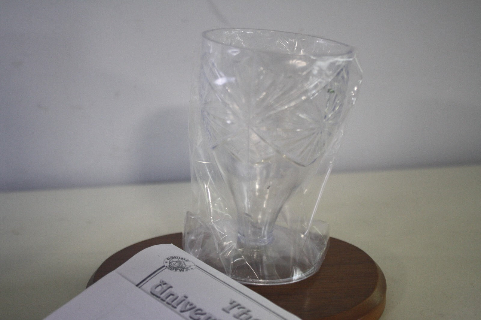 Airborne Glass Universal Plastic (PET) Bottle Model - Gimmicked Magic Trick