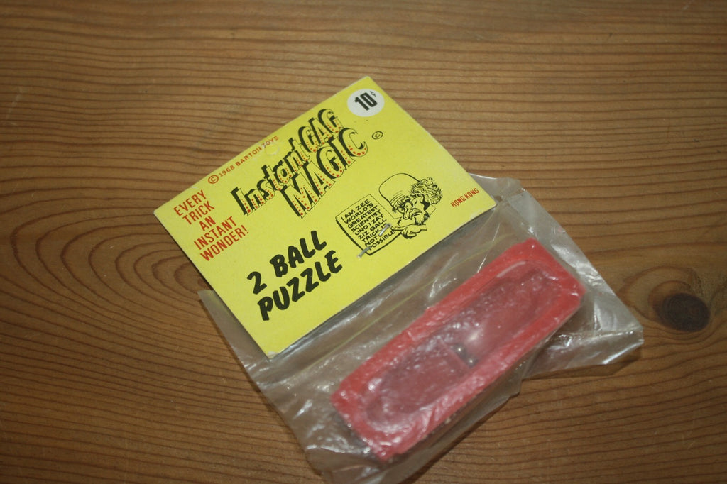 Vintage Instant Gag Magic 2 Ball Puzzle Trick Toy