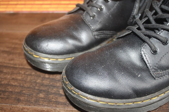 Youth Doc Martens Size 4