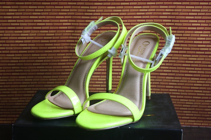 Heels size 7 Fashionnova