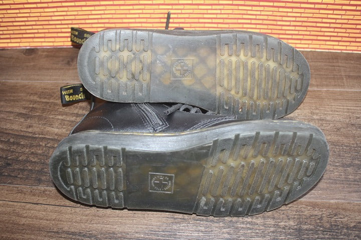 Youth Doc Martens Size 4